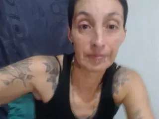 anyu1306's Live Sex Cam Show