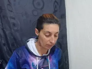 anyu1306's Live Sex Cam Show