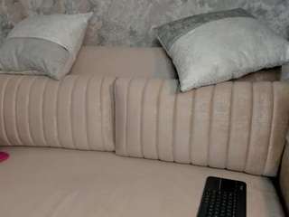 alessamoon's CamSoda show and profile