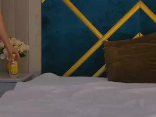 ArielQuinn's Live Sex Cam Show