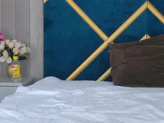 ArielQuinn's Live Sex Cam Show