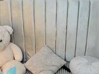aurora-johnson Live Webcam on CamSoda