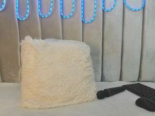 aurora-johnson Live Webcam on CamSoda