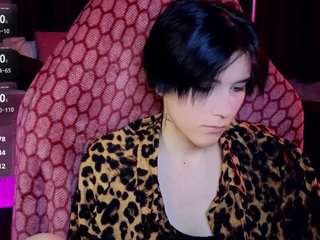 hyeonjin live cam profile