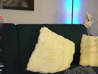 Live webcam model izybelle on Soda Cams