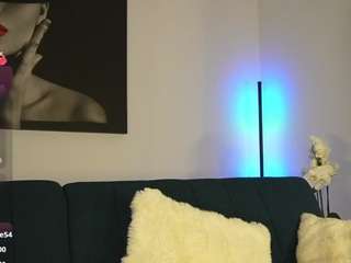 Live webcam model izybelle on Soda Cams