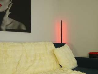 Live webcam model izybelle on Soda Cams