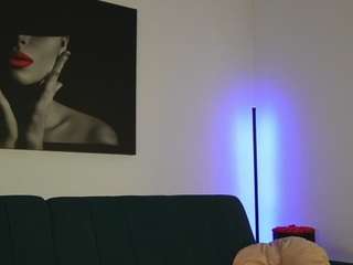 izybelle Live Webcam on CamSoda