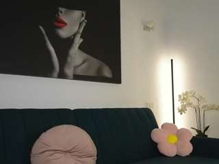 izybelle Live Webcam on CamSoda