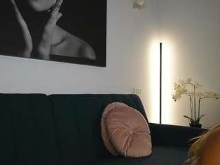 izybelle live webcam show