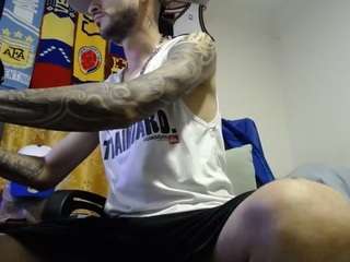 Maestrojhon14's cam show statistics and live stream