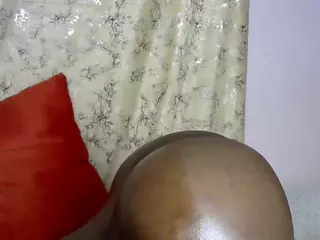 MAYA's Live Sex Cam Show