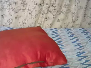 MAYA's Live Sex Cam Show