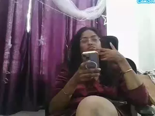 Shruthi56indian's Live Sex Cam Show