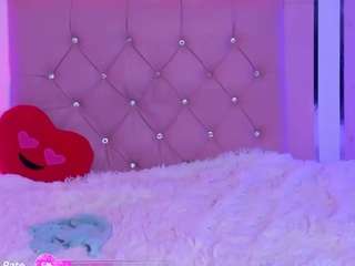 tylerbloom Live Webcam on CamSoda