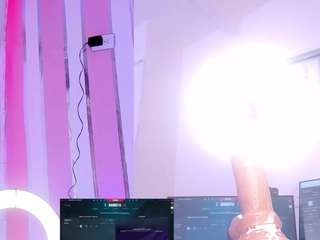 tylerbloom webcam