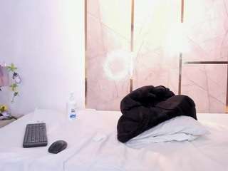 tylerbloom webcam