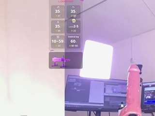 tylerbloom from CamSoda is Freechat