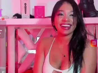 yayacandy's Live Sex Cam Show