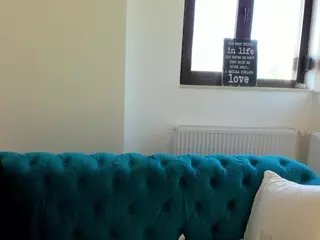 aryashine's Live Sex Cam Show