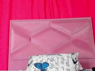 dakotaholand's CamSoda show and profile