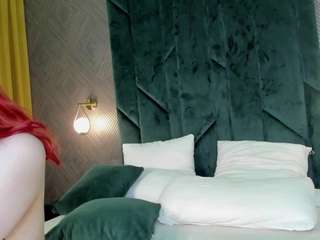 charlotte-mitchell's CamSoda show and profile