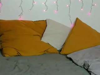 ininitykitty webcam