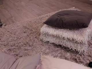 kloe-s live webcam show