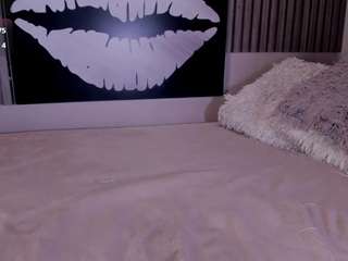 Kloe live cam preview