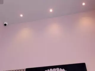Kloe's Live Sex Cam Show