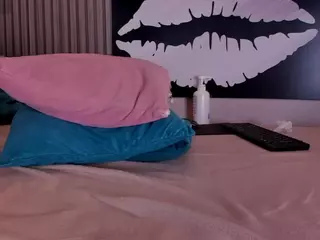 Kloe's Live Sex Cam Show