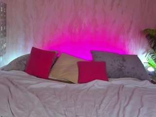 alic-black Live Webcam on CamSoda
