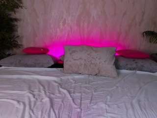 alic-black Live Webcam on CamSoda