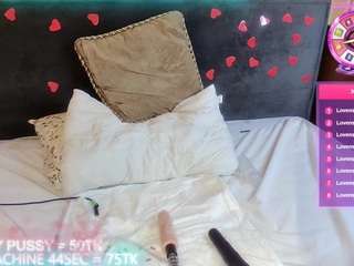 hotbunny666's CamSoda show and profile