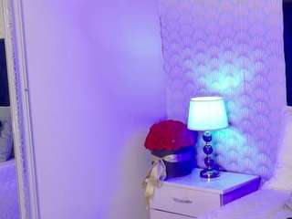 JUICY MELONS live cam preview