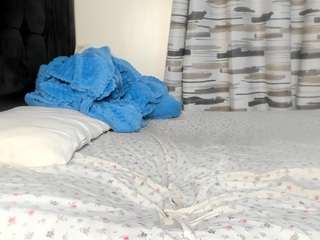 ebony-desire webcam