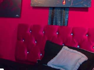  lunaa-mistyc chat room