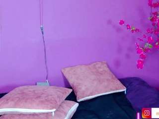  melany-blair chat room