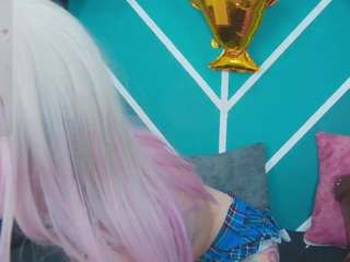melany-blair Live Webcam on CamSoda