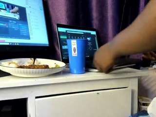 paradise-foxxx Live Webcam on CamSoda