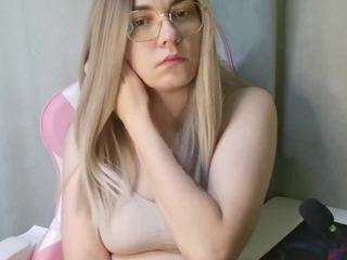 ruthsimp Live Webcam on CamSoda