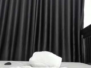 sweet-alma Live Webcam on CamSoda