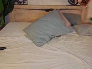 le modèle amy-kimberlly est en webcam porno dans un show sur le site camsoda, il possède les tags suivants: ass,public,massage,natural,nature,no drinking,no smoking,normal,orgasm,play,pretty,pussy,beautiful,sensual,sexy,spank,strip,sweet,tattoos,tease