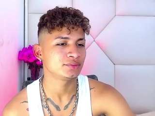 littlehornny Live Webcam on CamSoda