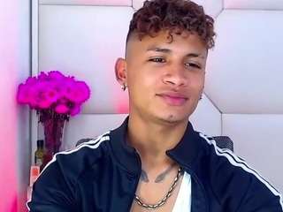littlehornny Live Webcam on CamSoda