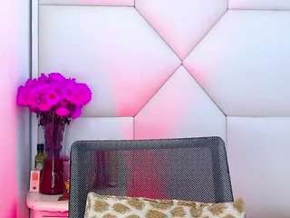 littlehornny Live Webcam on CamSoda