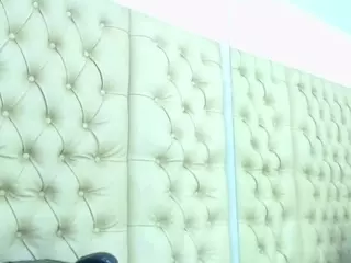 littlehornny's Live Sex Cam Show