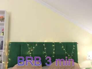 bonnie-whitee Live Webcam on CamSoda