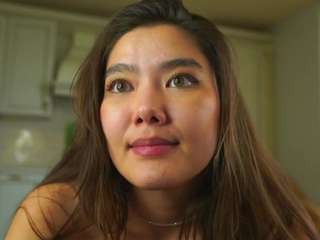 Live webcam model eadlinfenning on Soda Cams