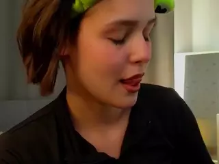 Lilly's Live Sex Cam Show